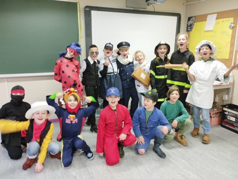 Carnaval thema Helden (10)